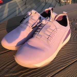 Clove lavender nursing shoes